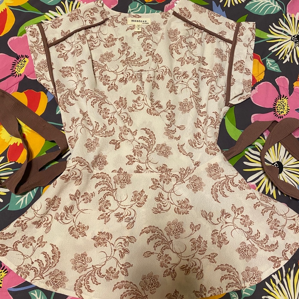 Cute brown and cream blouse or dress top